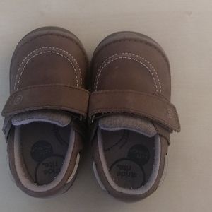 Stride Rite First Shoes SZ 5.5 W